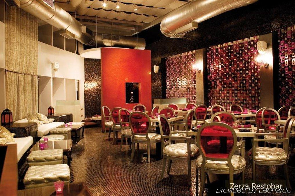 The Regale By Tunga Hotel Mumbai Étterem fotó